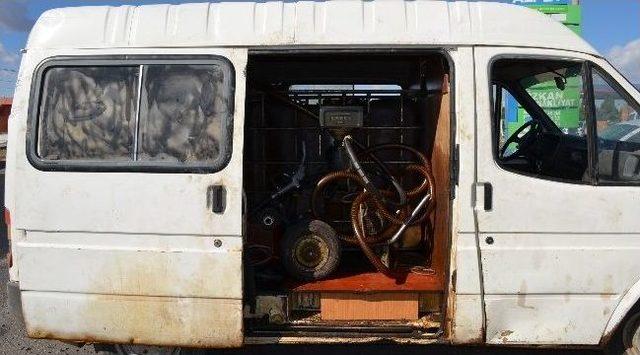 Viranşehir de 885 Litre Ka&ccedil;ak Akaryakıt Ele Ge&ccedil;irildi 1