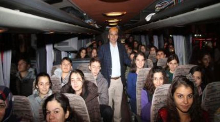 &lsquo;Gen&ccedil; Denizli&rsquo;lerin &Ccedil;anakkale Gezisi S&uuml;r&uuml;yor