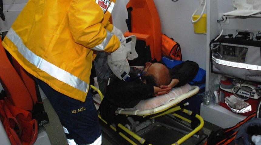 Sapanca'da Trafik Kazası: 2 Yaralı