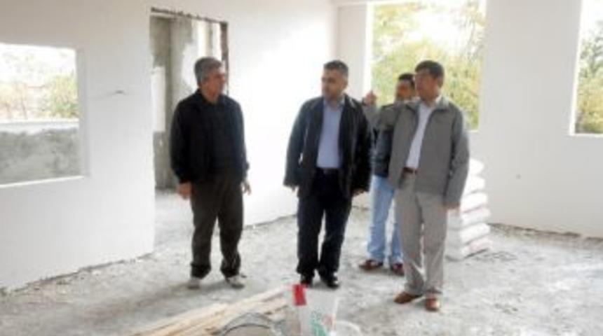 Aksoy, İnşaat Halindeki Binaları İnceledi