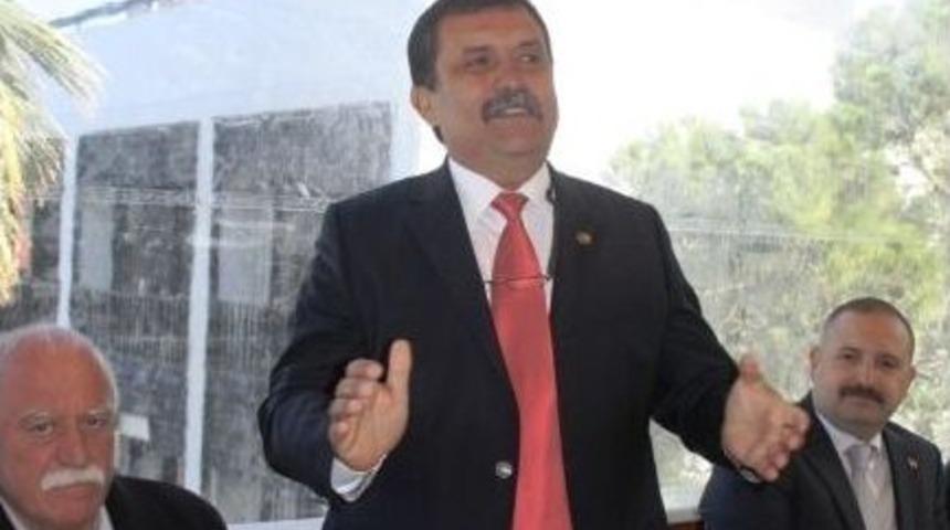 Ayvalık Mhp&rsquo;de Nedim &Ouml;zdemir Aday Adaylığını A&ccedil;ıkladı