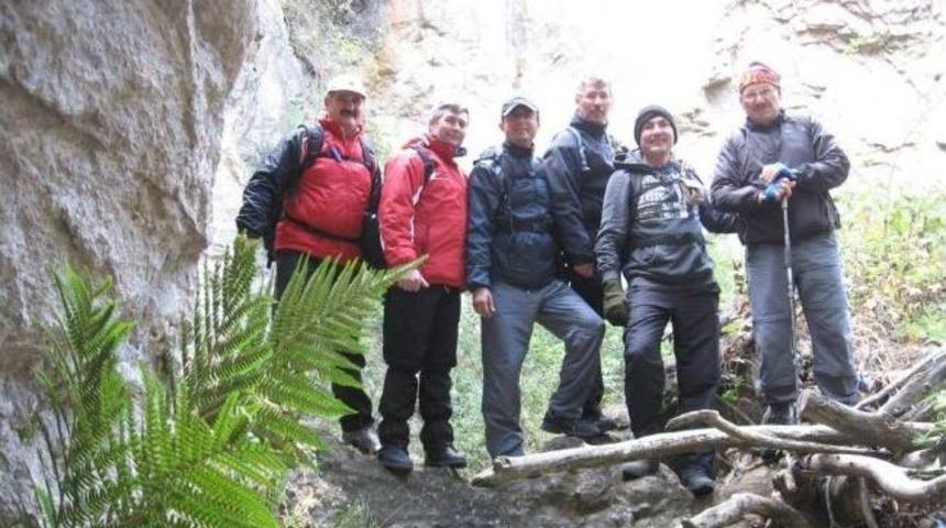 Afdos &Uuml;yeleri Kadınana Suyunun Geldiği Dağa &Ccedil;ıktı