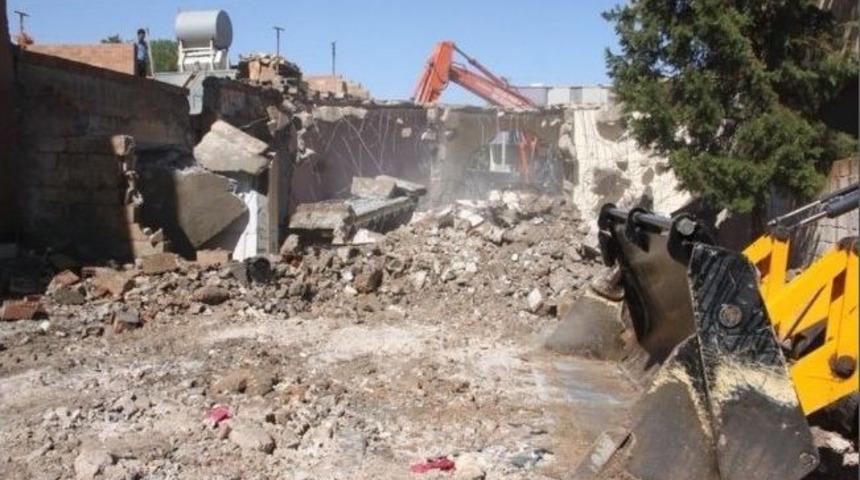 Ceylanpınar Belediyesinden Yol Atağı