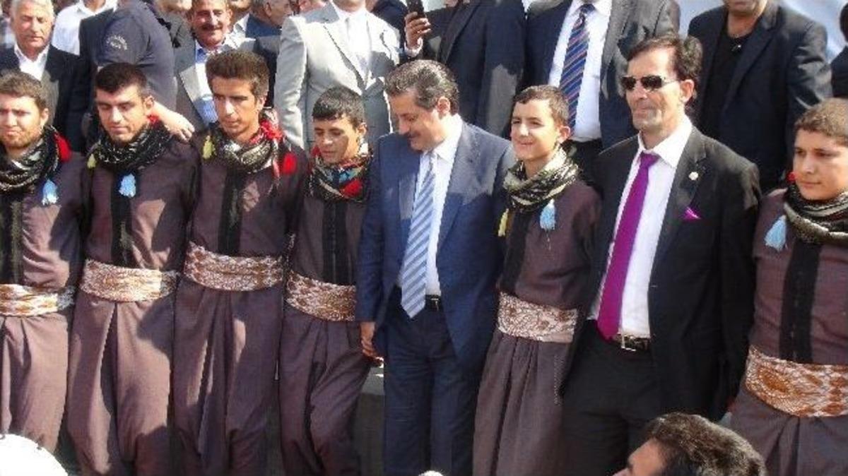 &Ccedil;alışma Ve Sosyal G&uuml;venlik Bakanı &Ccedil;elik Siverek&rsquo;te