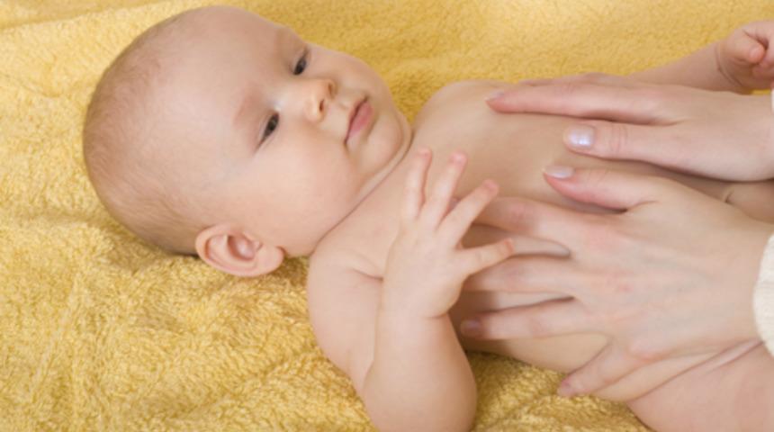 Bebek masajı nasıl yapılır?