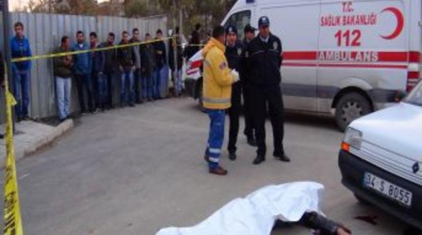 Sancaktepe'de Trafik Kazası: 1 &Ouml;l&uuml;, 1 Yaralı