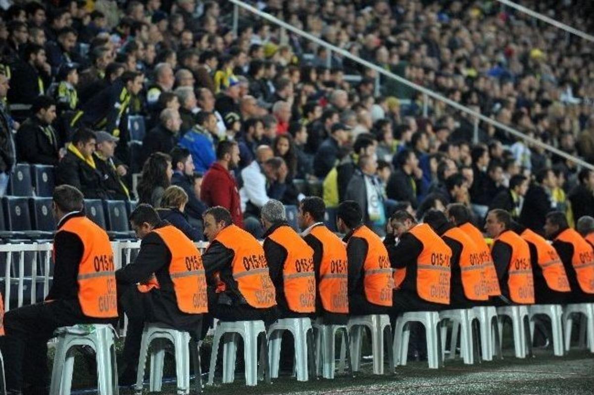 Fenerbah&ccedil;e - Trabzonspor Ma&ccedil;ı 0-0 Devam Ediyor