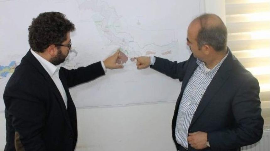 T&uuml;rkiye&rsquo;nin İlk Asfalt &Ccedil;ekirdekli Dolgu Barajı Siirt&rsquo;te Yapılıyor