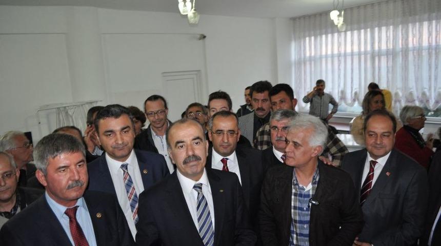 CHP, Aday Adayını Partililerin Oylarıyla Belirledi