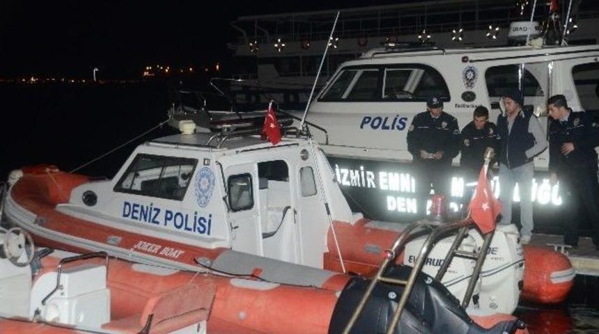 Konak'ta k&ouml;rfeze atlayarak canına kıydı