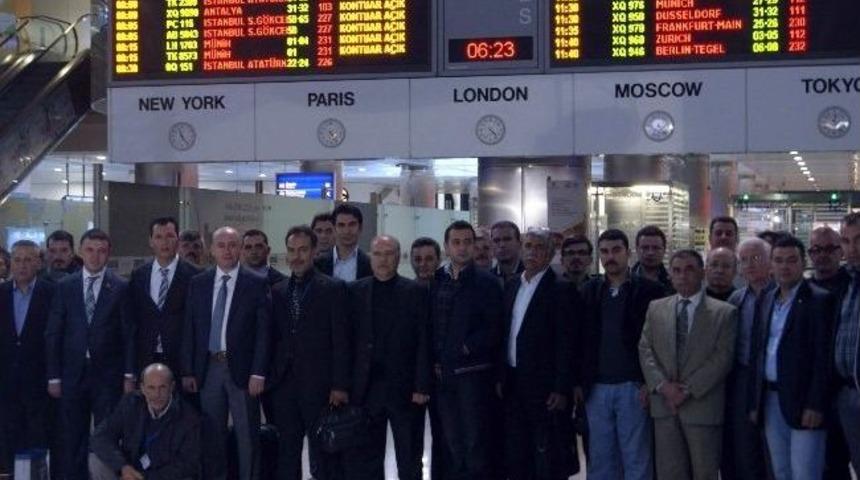 Ayto Üyelerini Tüyap Fuarına Uçurdu