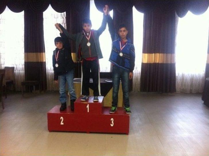 Erzurum Yolunu Tutan Öğrenciler Şampiyon Olarak Küre’ye Döndüler G3