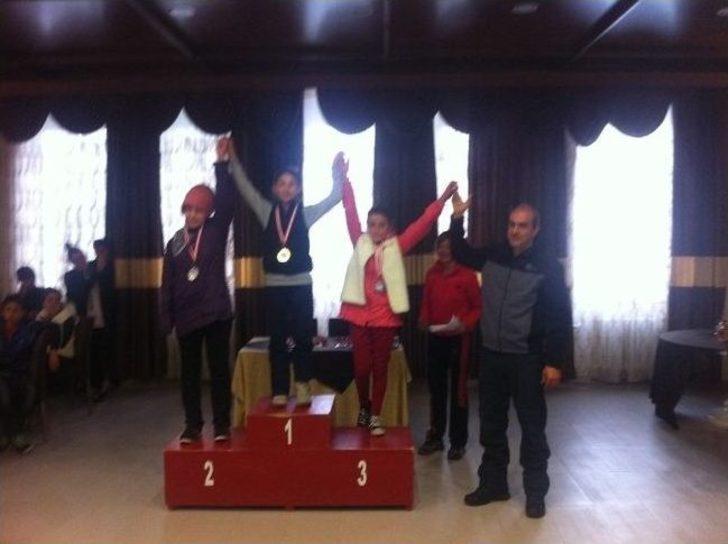 Erzurum Yolunu Tutan Öğrenciler Şampiyon Olarak Küre’ye Döndüler G4