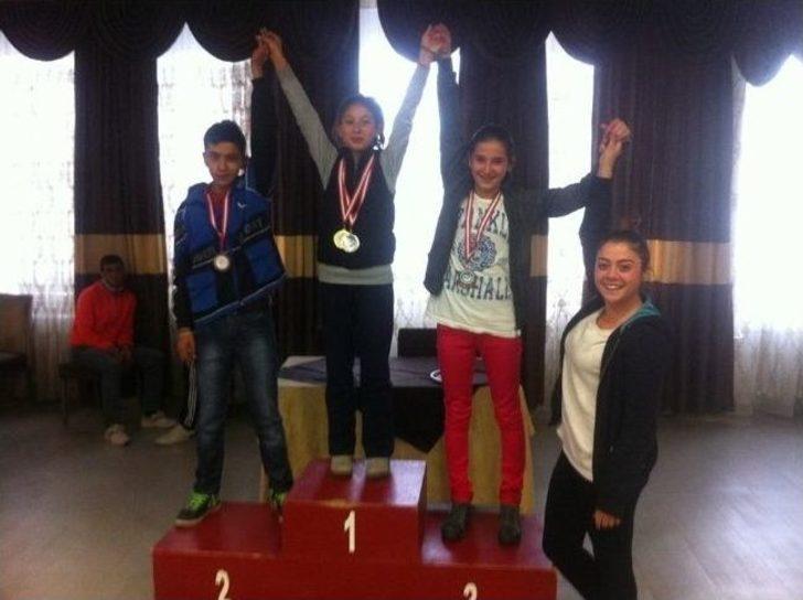 Erzurum Yolunu Tutan Öğrenciler Şampiyon Olarak Küre’ye Döndüler G5