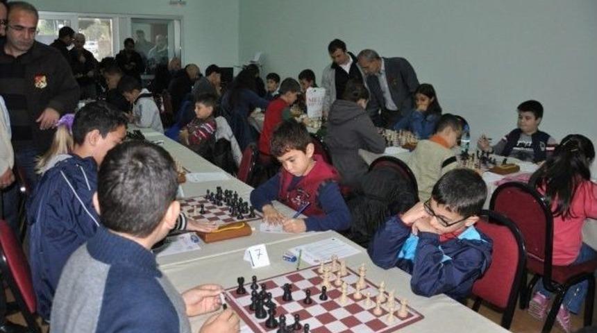 Kul&uuml;plerarası Satran&ccedil; Turnuvası Heyecanı Sona Erdi