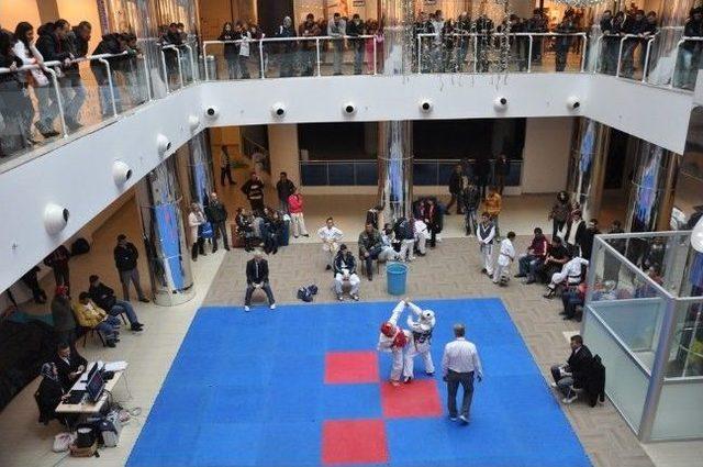 D&uuml;zce&rsquo;de Taekwondo B&uuml;y&uuml;k İlgi G&ouml;rd&uuml; 1