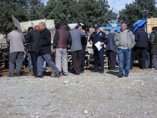 Gediz Emniyet Müdürlüğü nden Kurban Pazarlarında Sahte Para Uyarısı 2