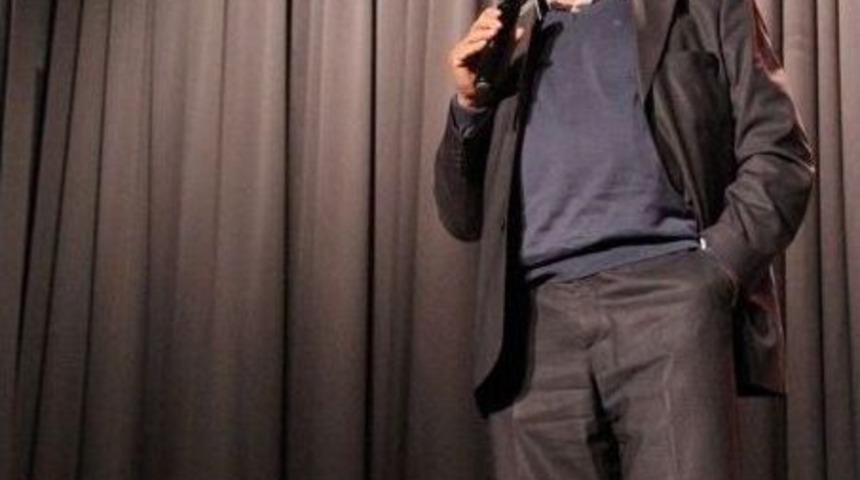 Z&uuml;beyde Hanım K&uuml;lt&uuml;r Merkezi'nde Şiir Ve M&uuml;zik Dinletisi