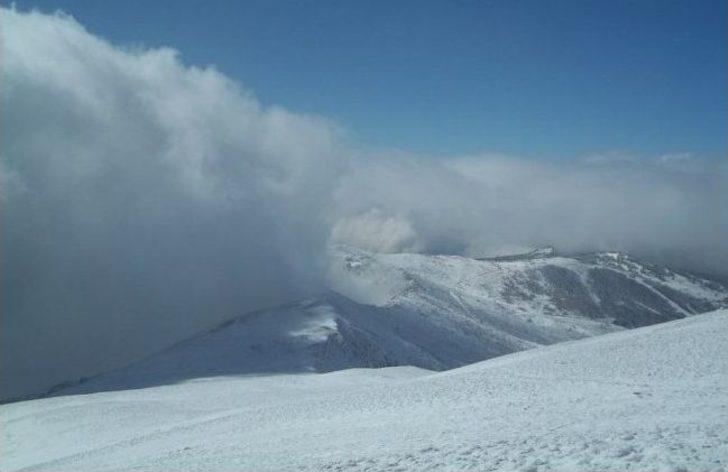 Uludağ'ın Zirvesinden Sezonun İlk Kar Manzaraları G2