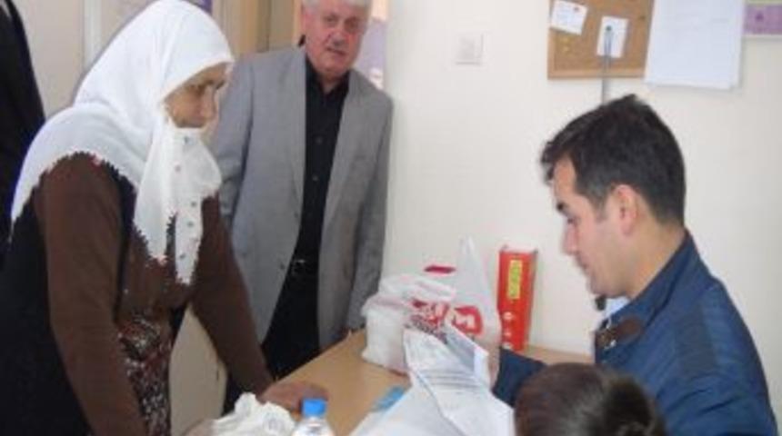 Bitlis&rsquo;in Fedakar Doktorları Hastaların Ayağına Gidiyor