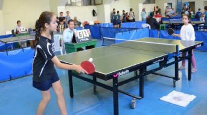 Masa Tenisinin Şampiyonu &Ccedil;ukurova &Uuml;niversitesi