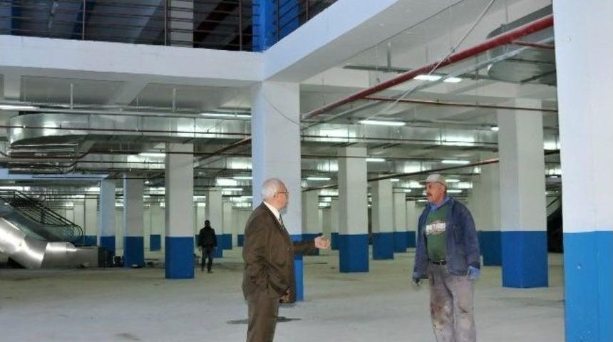 Pazar Yeri Bayramdan Sonra Hizmete Giriyor