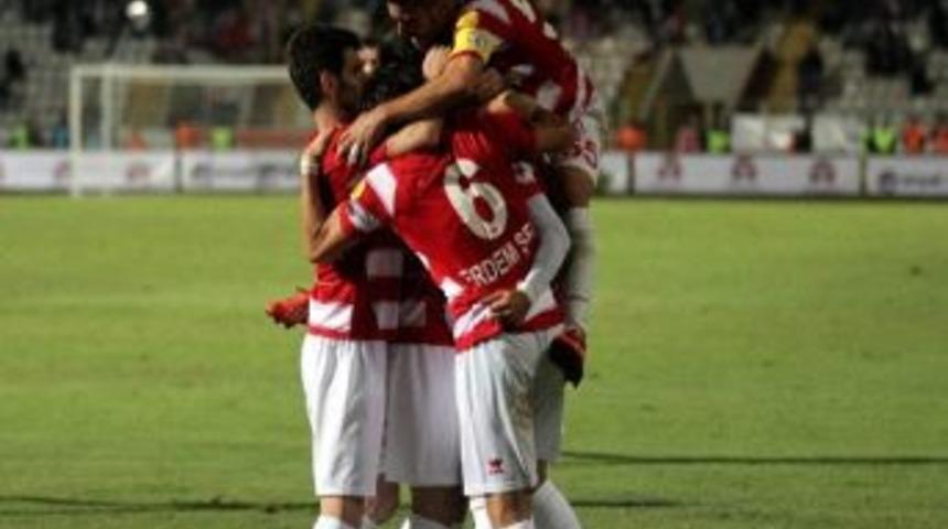 Samsunspor Son Dakikalarda G&uuml;l&uuml;yor