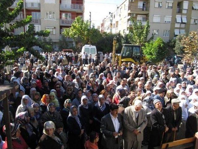 Ödemişli 32 Hacı Adayı Kutsal Topraklara Dualarla Uğurlandı