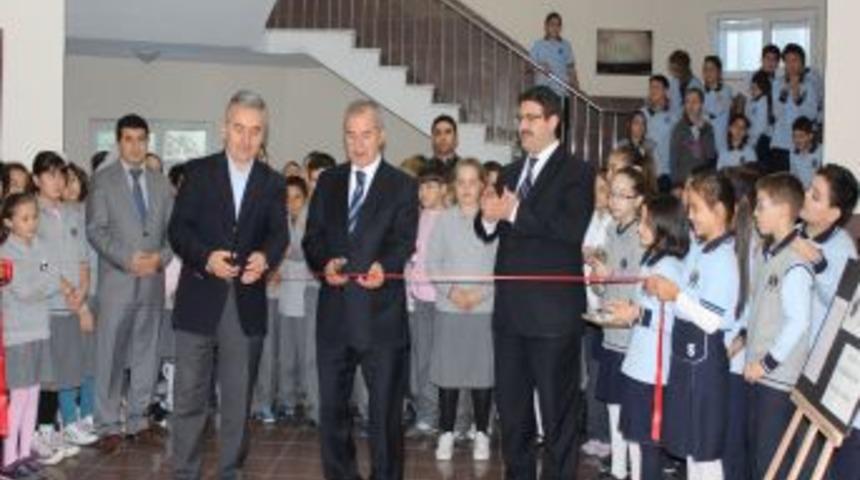 Serhat Koleji&rsquo;nde 'T&uuml;rk&ccedil;emize Sahip &Ccedil;ıkalım' Sergisi A&ccedil;ıldı