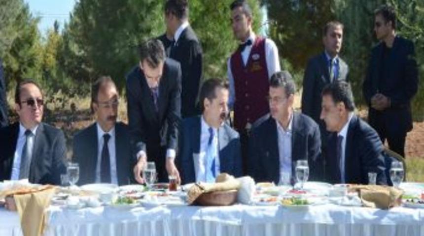 Emeklilere Bayram &Ouml;ncesi Maaş M&uuml;jdesi