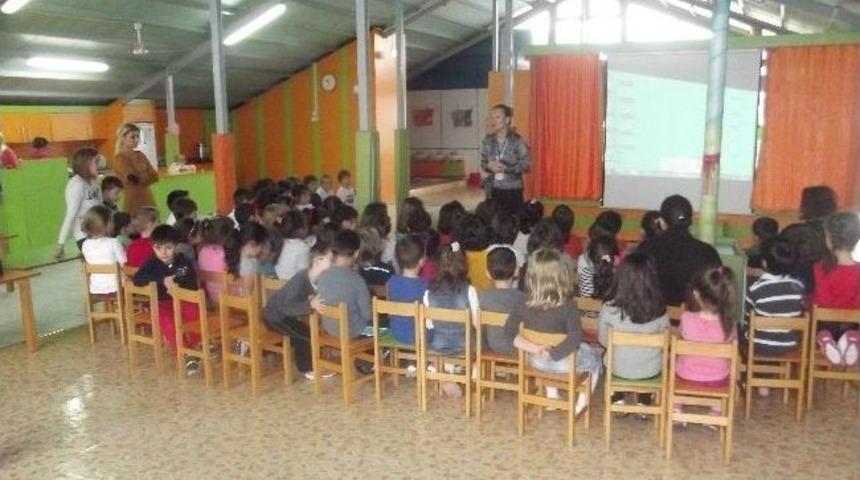 &Ccedil;ocuk Hakları Okulu Yeni D&ouml;neme Başladı