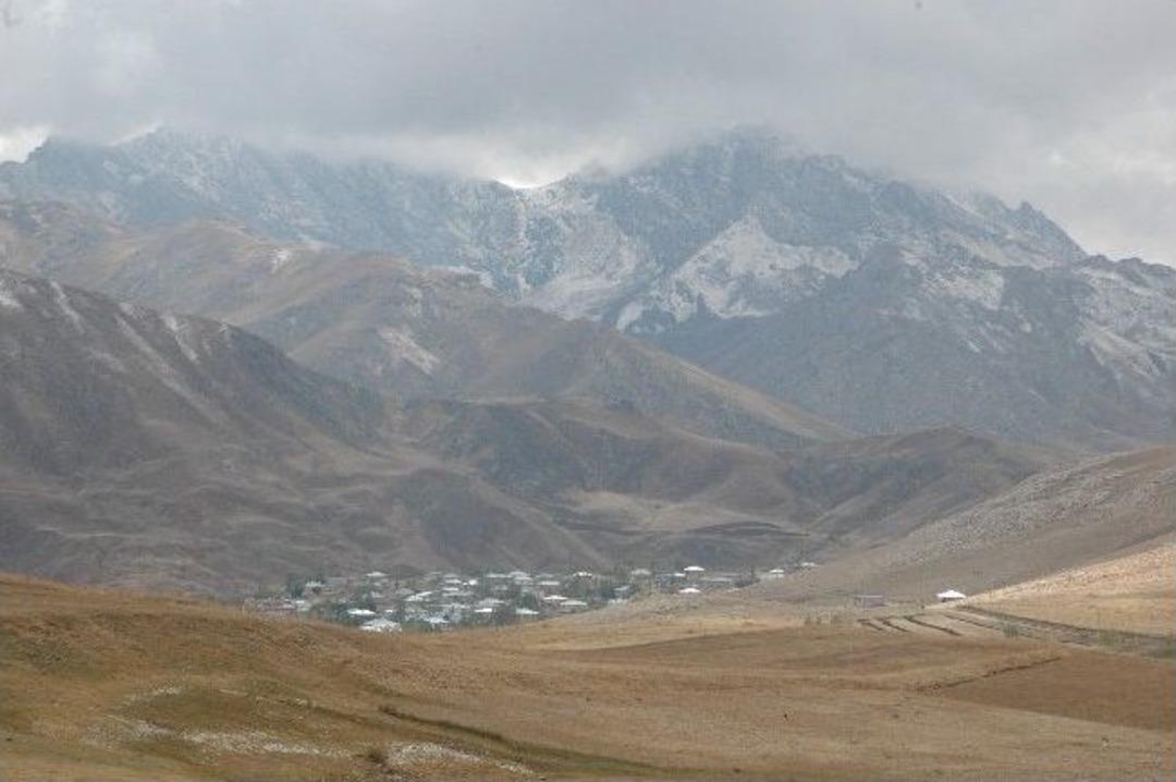 Van'a Yılın İlk Karı Erek Dağı'na D&uuml;şt&uuml;