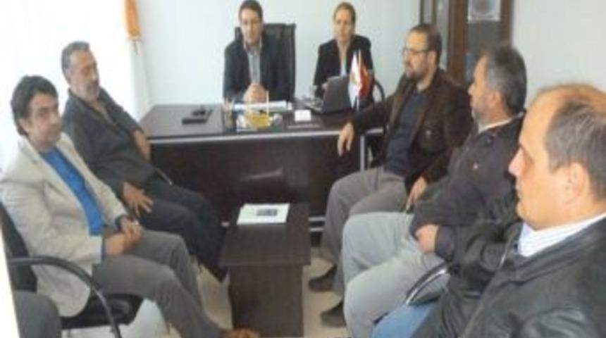 Burhaniye&rsquo;de Ak Parti&rsquo;ye Sendikacı Ziyareti