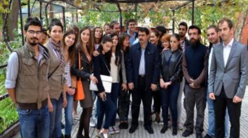 &Ccedil;ocuk Yaşta Evlilikler Bitti, Ge&ccedil; Yaşta Evlilikler Sorun Oluşturmaya Başladı