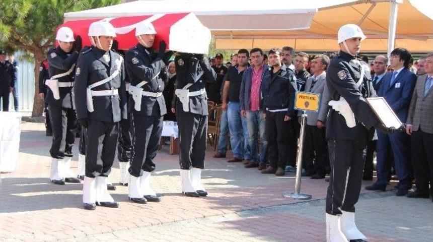 Şehit Polis Memuru İ&ccedil;in T&ouml;ren D&uuml;zenlendi