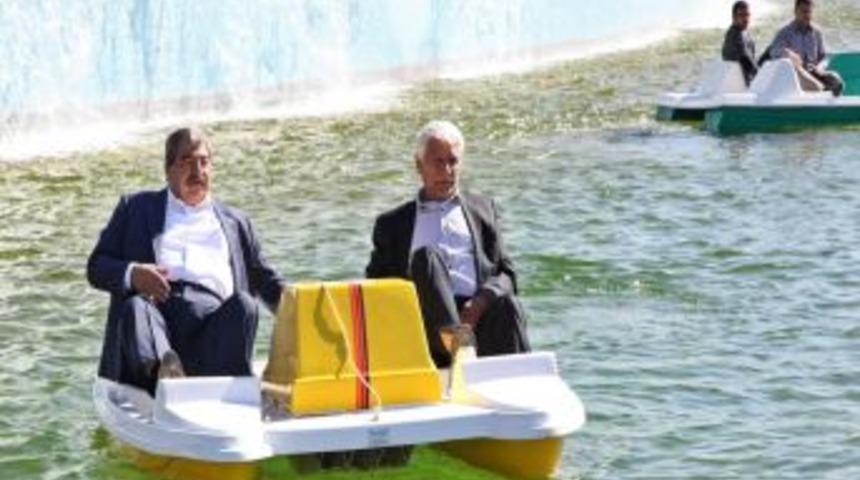 Şahinbey Şelale Park'ta Sanayinin Patronları Sandal Keyfi Yaptı