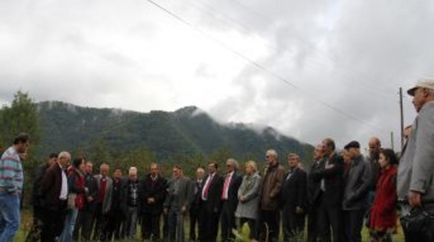 &Ccedil;ift&ccedil;iler Organik Tarım Uygulamalarını Yerinde Inceledi