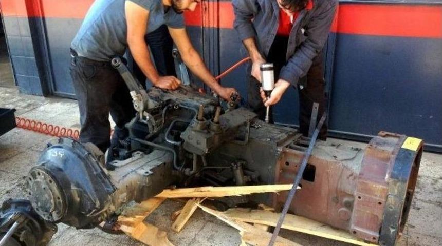 T&uuml;rk Trakt&ouml;r&rsquo;den, C&uuml; Teknoloji Fak&uuml;ltesine Malzeme Desteği