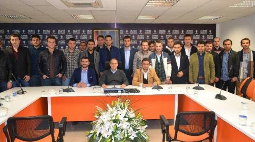 Ak Gen&ccedil;lik'ten &Ccedil;ay Sohbetleri