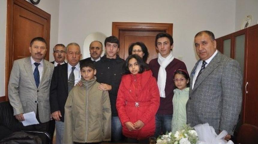 D&uuml;nya &Ccedil;ocuk G&uuml;n&uuml;