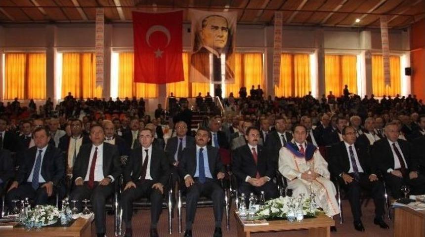 Hitit &Uuml;niversitesi Akademik Yıl A&ccedil;ılışı Yapıldı