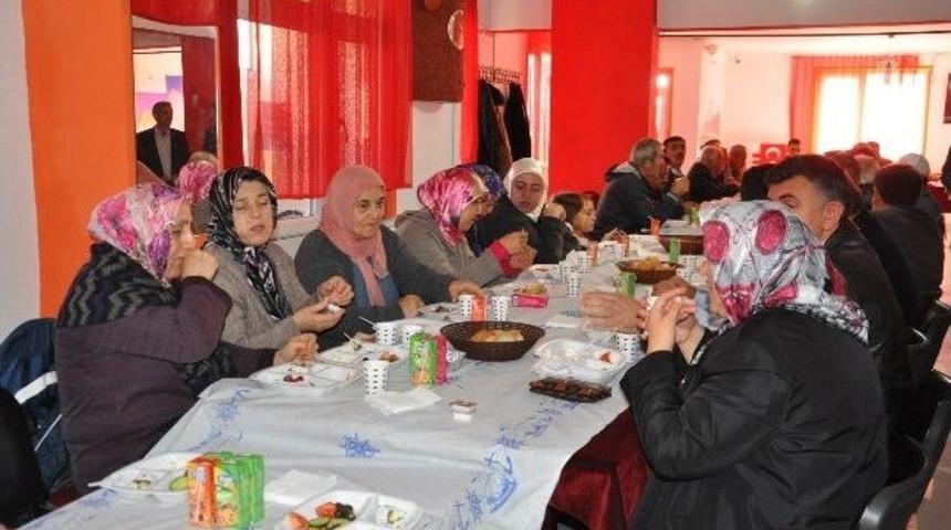 Bayram: "spor Kul&uuml;b&uuml;n&uuml;n A&ccedil;ılışı Anlamlı Bir G&uuml;nde Yapılacak"