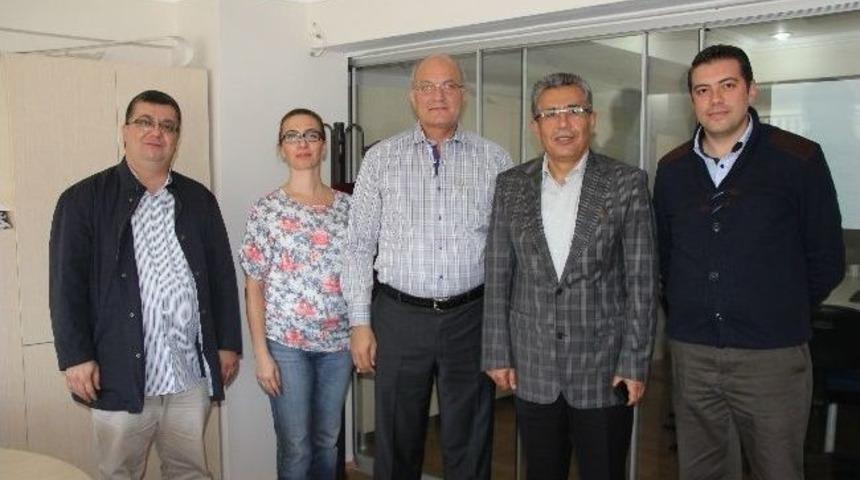 G&uuml;m&uuml;ş; "mimarlar B&uuml;y&uuml;kşehir Yapılanmasında Kilit Rol&uuml; &Uuml;stlenecek"