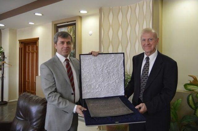 Abd&rsquo;li Heyet Vali &Ccedil;ınarı Ziyaret Etti 3