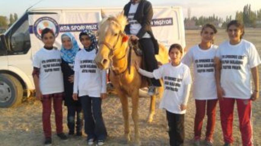 At Biniciliğine Kadınlar Daha &Ccedil;ok Ilgi G&ouml;steriyor