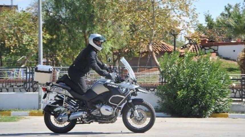 Motosiklet Ve Güvenli İleri Sürüş Eğitimi
