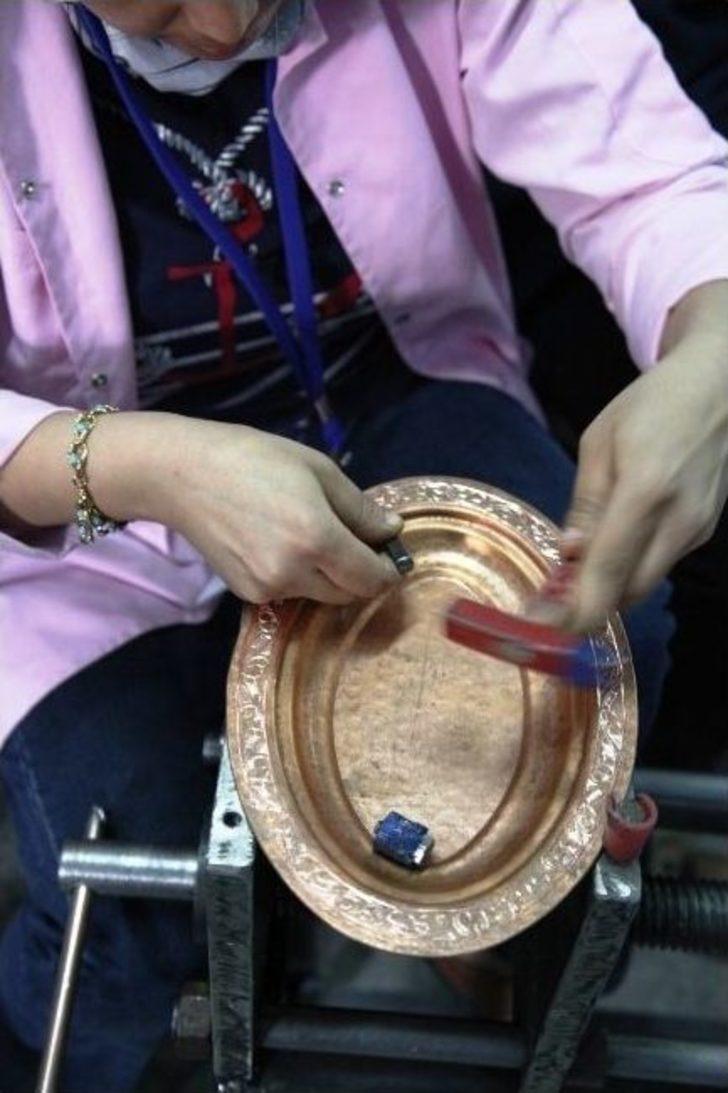 Kadınların Ellerinde Yeniden Hayat Bulan Meslek G4