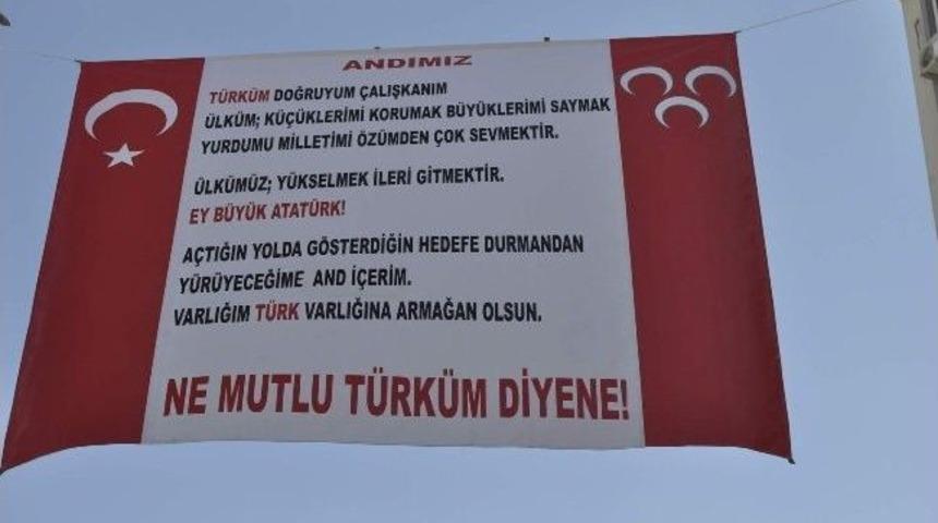 Andımızın Kaldırılışına Mhp&rsquo;den Pankartlı Tepki