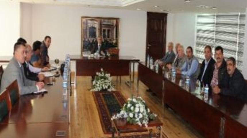Başkan &Uuml;lg&uuml;r Muhtarlarla Buluştu