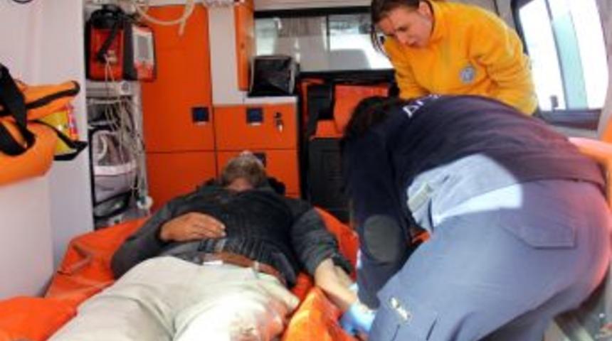 Eşi Gelmeyince, &Uuml;zerine Benzin D&ouml;kerek Kendini Ateşe Verdi